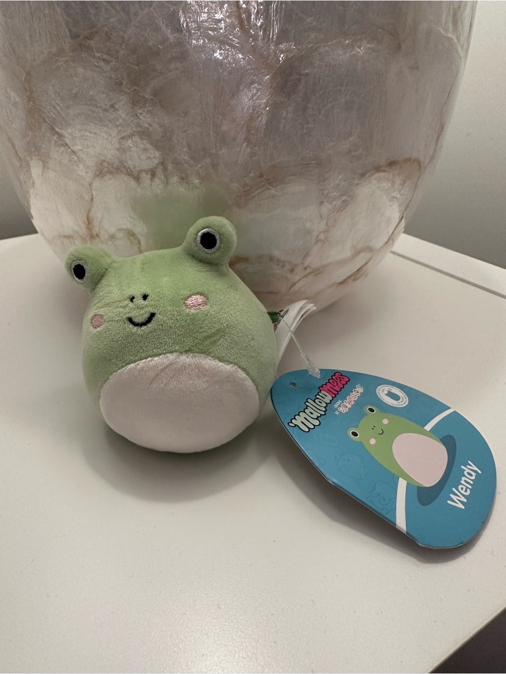 Squishmallows Light Green and White Frog Squishy - Wendy